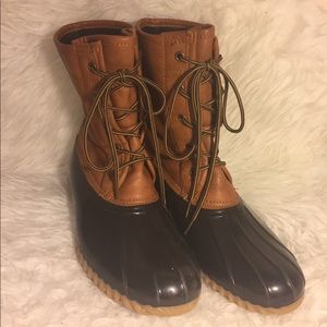 Duck Boots size 9